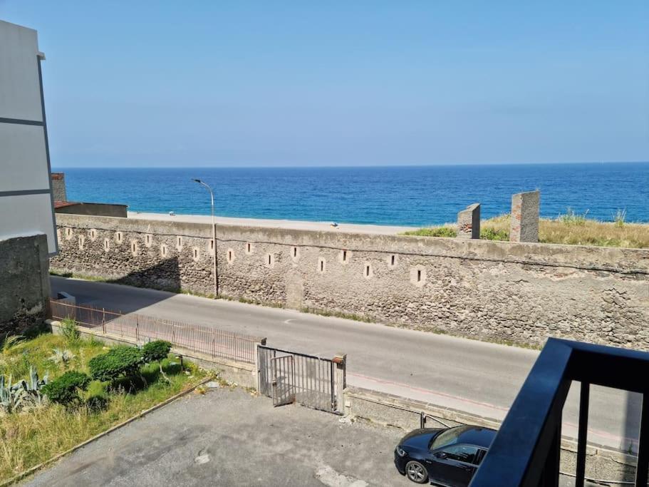 Fronte Mare, Parcheggio Privato, Wi-fi, Lavatrice Appartement